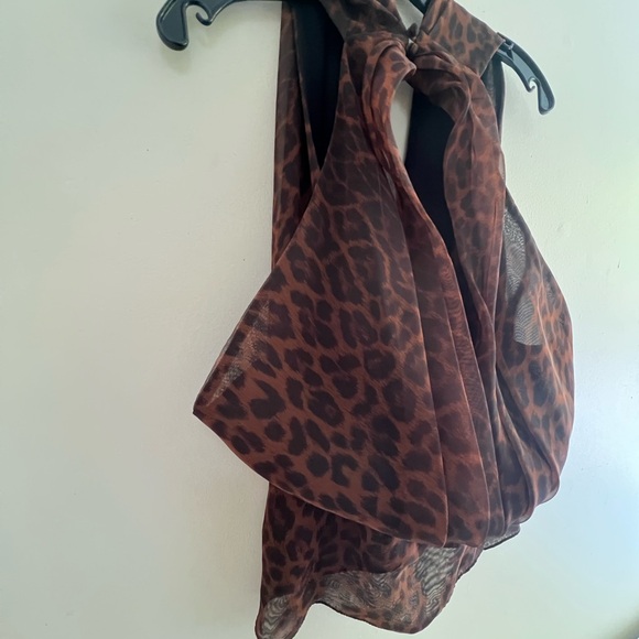 Leopard Print Sleeveless Sheer Blouse Neiman Marcus - Picture 6 of 9